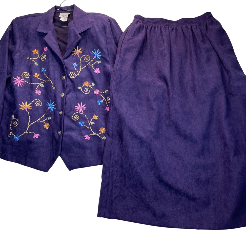 BonWorth Skirt Suit Set M Purple Floral Embroidered Faux Suede VTG Granny‎ Artsy